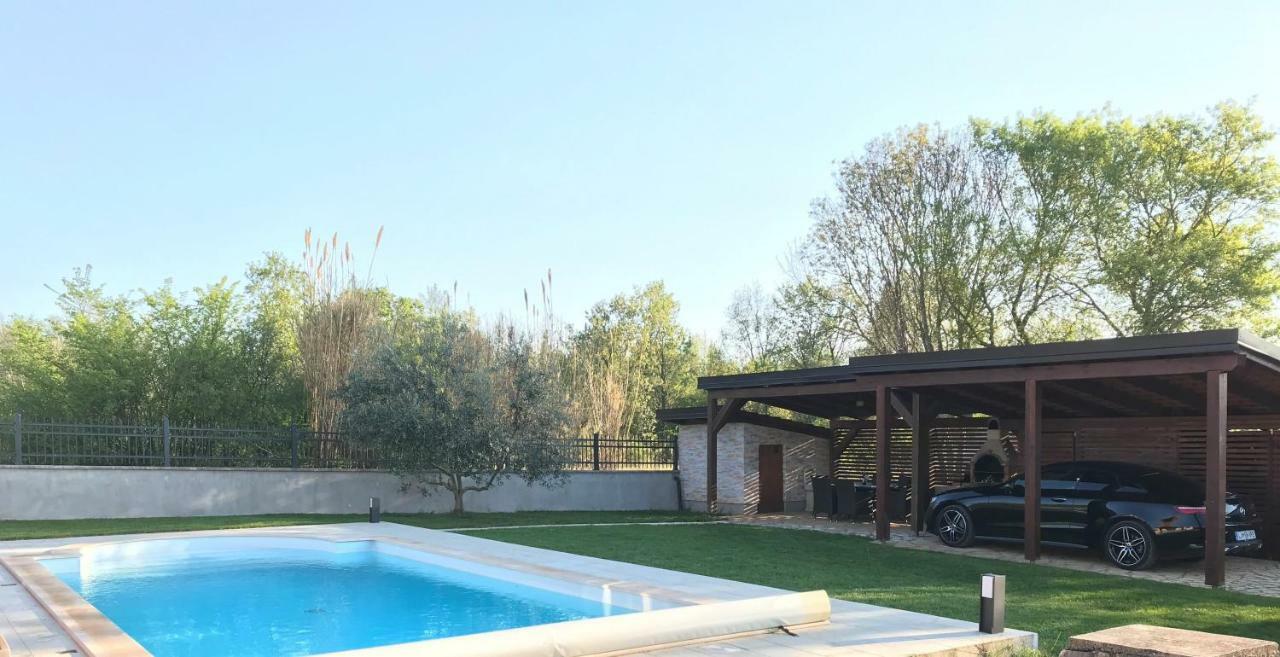 Villa Daisy Tar-Vabriga Exteriör bild