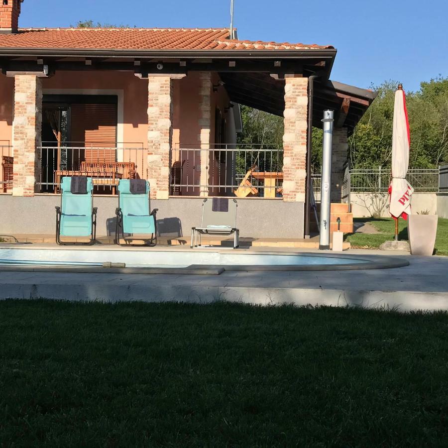 Villa Daisy Tar-Vabriga Exteriör bild